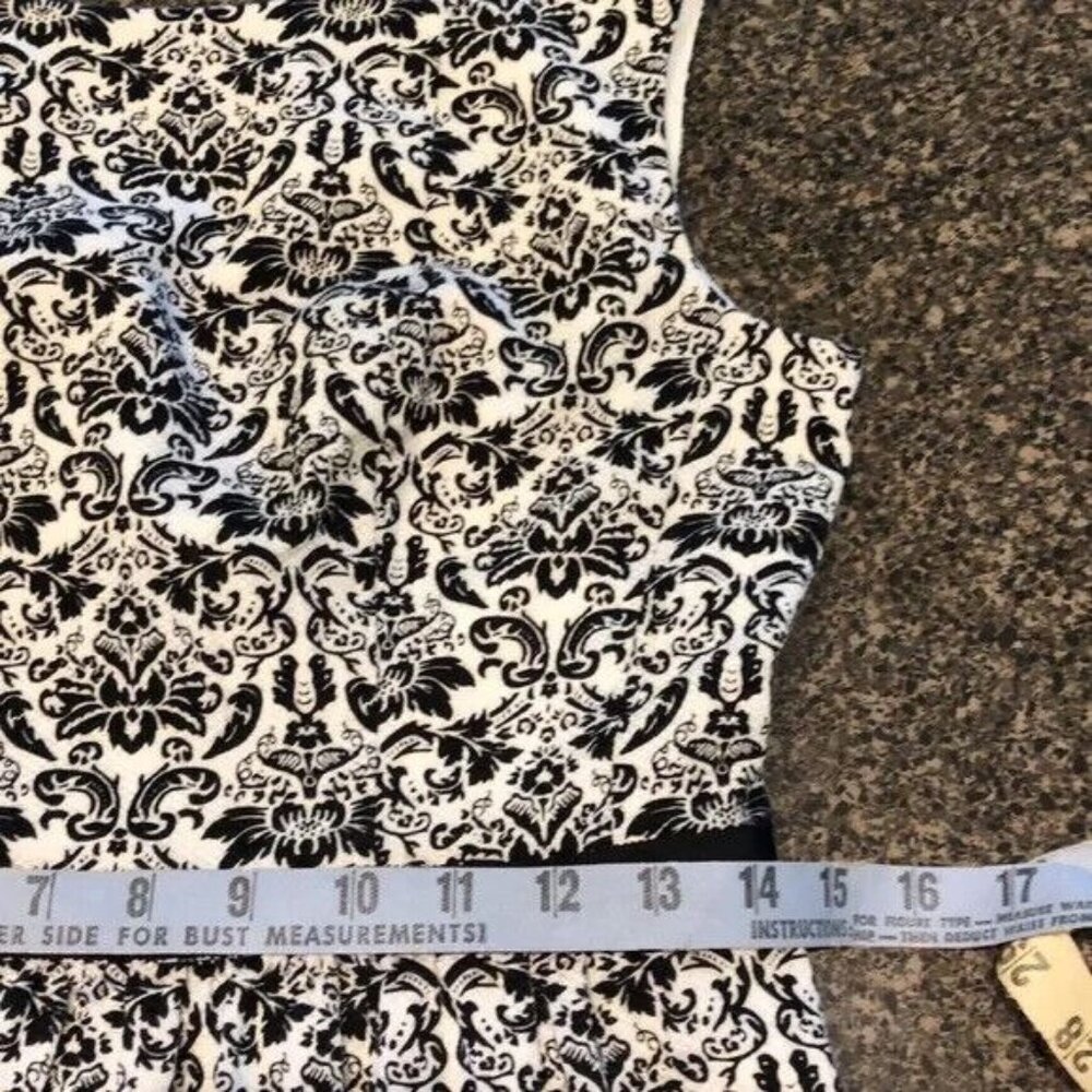 Ann Taylor Loft A-line Dress V back Black & White Sleeveless Size 2 - Picture 7 of 9